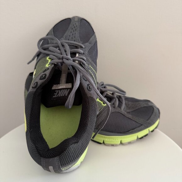 Nike - Zoom Start 2009 - Sneakers - Size 8 - Picture 3 of 10